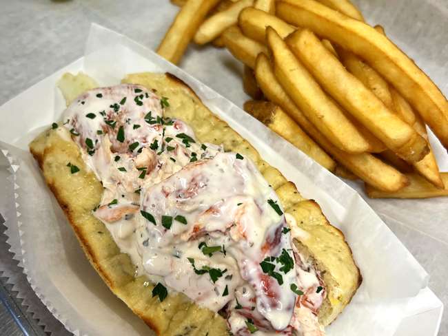 cold lobster roll