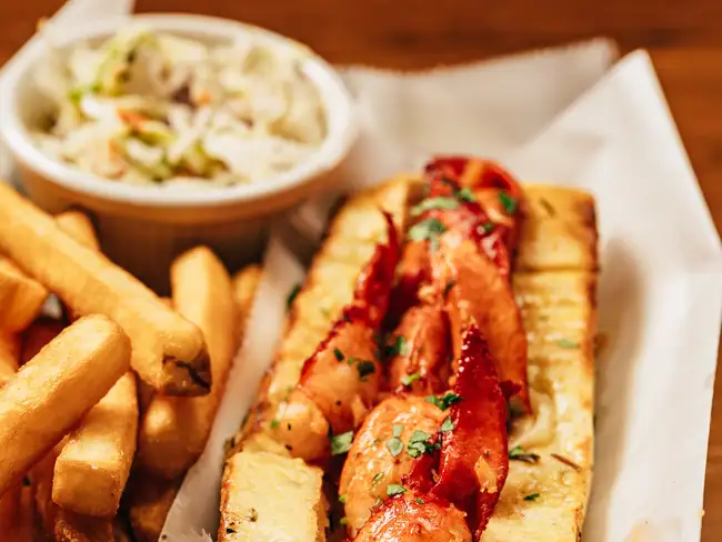 warm lobster roll