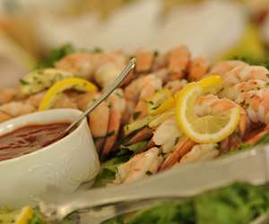 shrimp cocktail platter